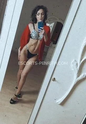 Escorts Penrith Arianna — 2