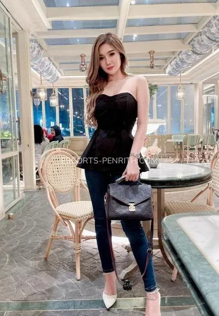 Escorts Penrith Viola — 4