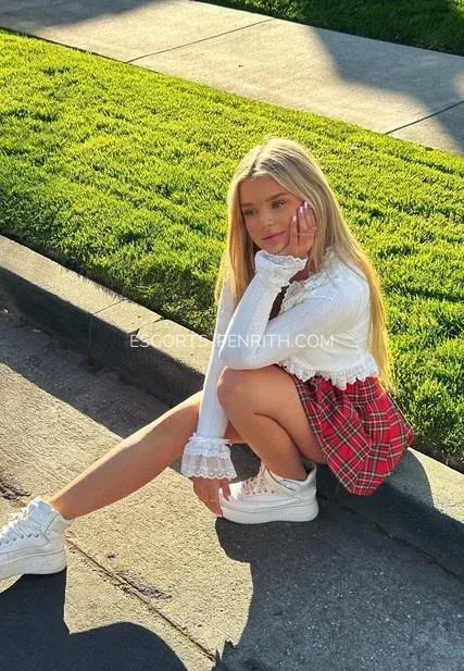 Escorts Penrith Charlotte — 1
