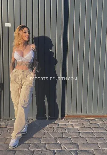 Escorts Penrith Veronica — 1