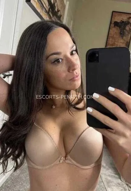 Escorts Penrith Crystal — 2