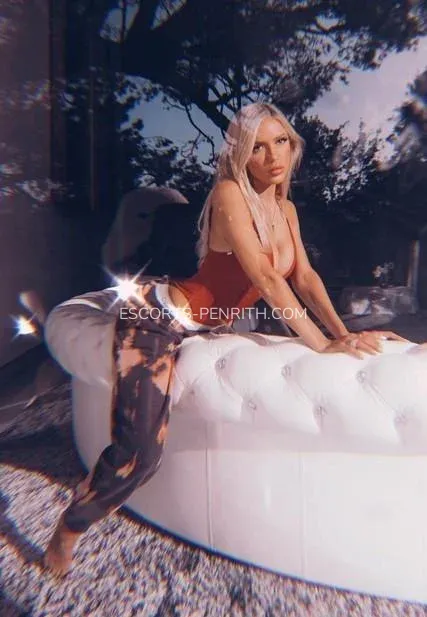 Escorts Penrith Ulrika — 1