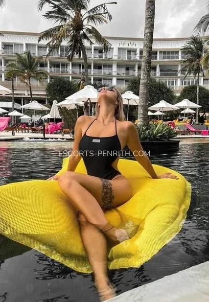 Escorts Penrith Laura — 1