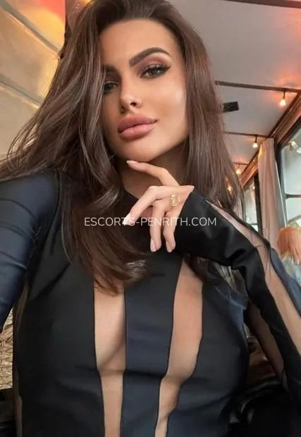 Escorts Penrith Julia — 2
