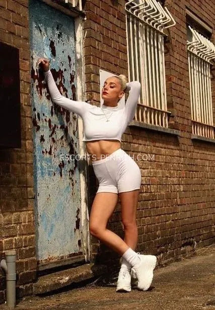 Escorts Penrith Mary — 4