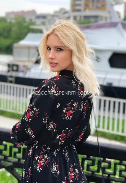 Escorts Penrith Lavinia — 1
