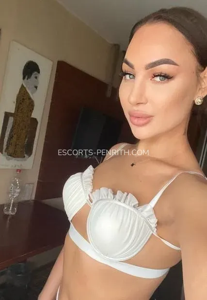 Escorts Penrith Avery — 1