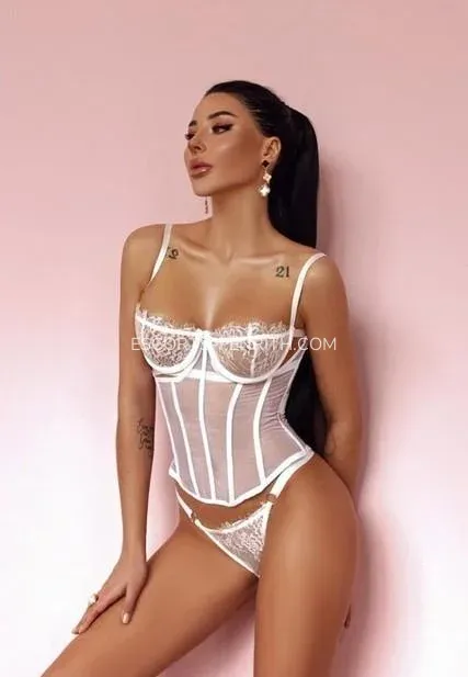 Escorts Penrith Nicole — 1