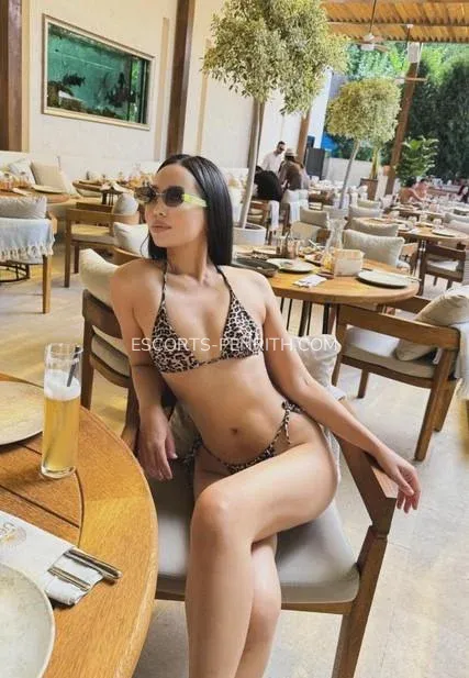 Escorts Penrith Cynthia — 1