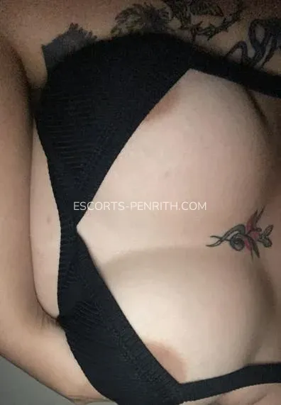 Escorts Penrith Lillian — 1