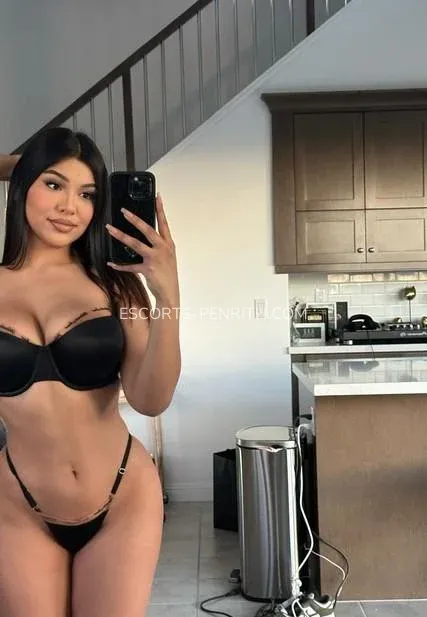 Escorts Penrith Bella — 1