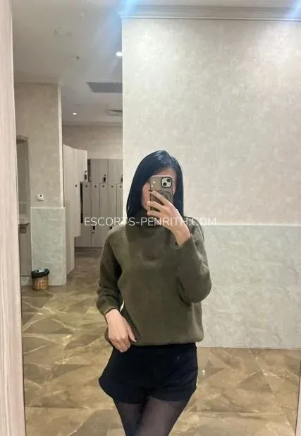 Escorts Penrith Esmeralda — 1