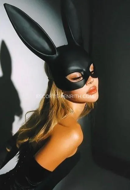 Escorts Penrith Lovisa — 2