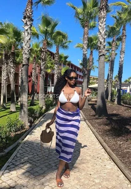 Escorts Penrith Claire — 1