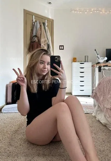 Escorts Penrith Charlotte — 9