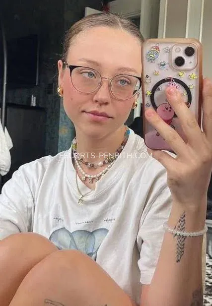 Escorts Penrith Nathalie — 3