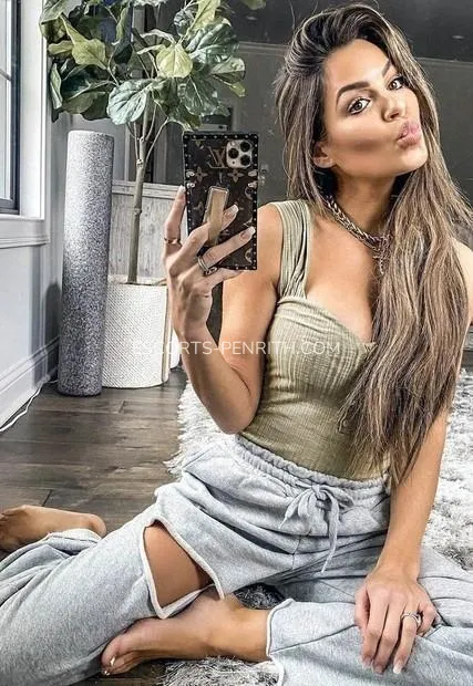 Escorts Penrith Siv — 2